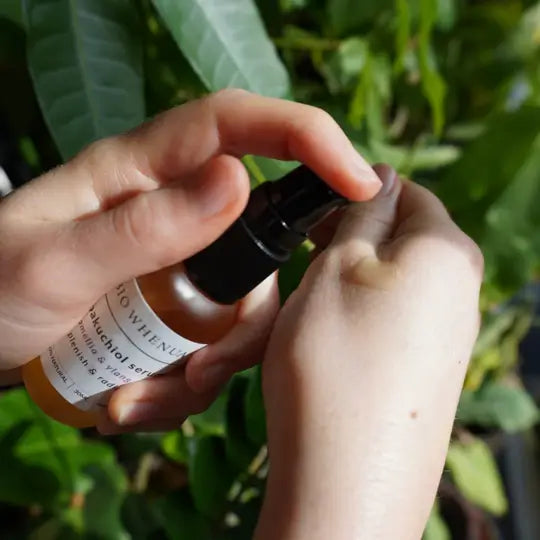 Bio Whenua Camellia & Ylang Ylang Bakuchiol Replenish & Radiate Serum