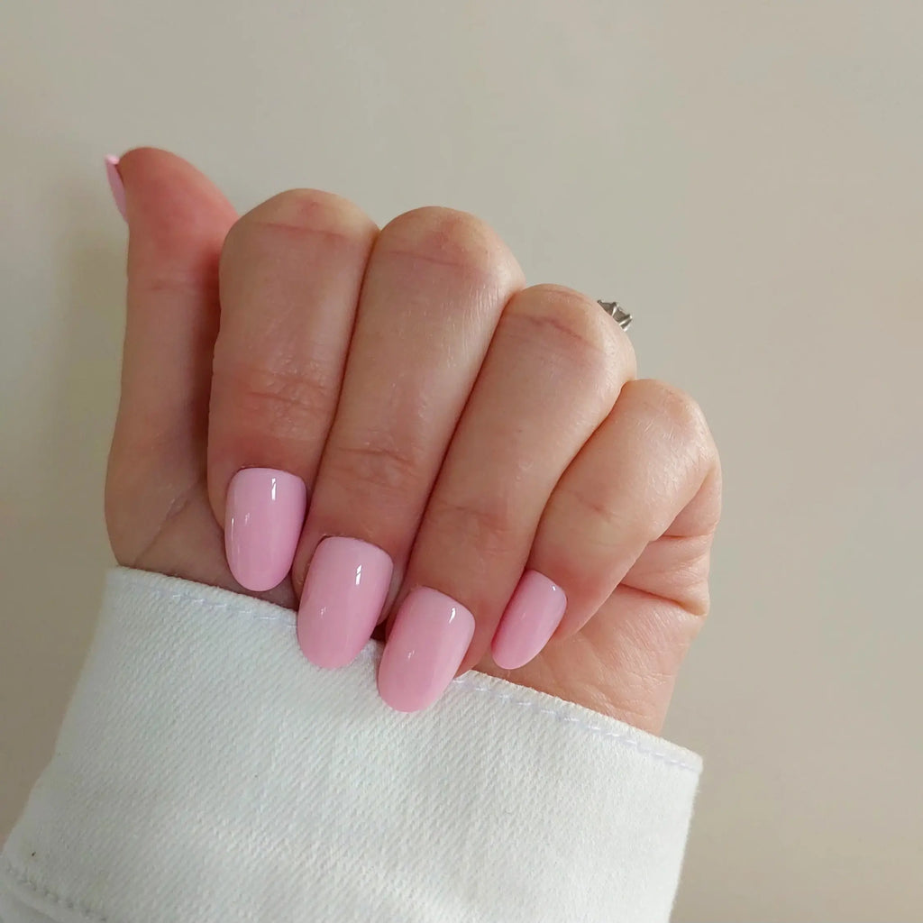 Glamour Tips Pastel Pink Gel Press On Nails