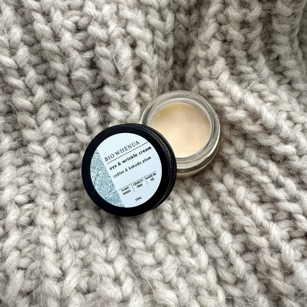 Bio Whenua Coffee & Kakadu Plum Eye & Wrinkle Cream under the lid